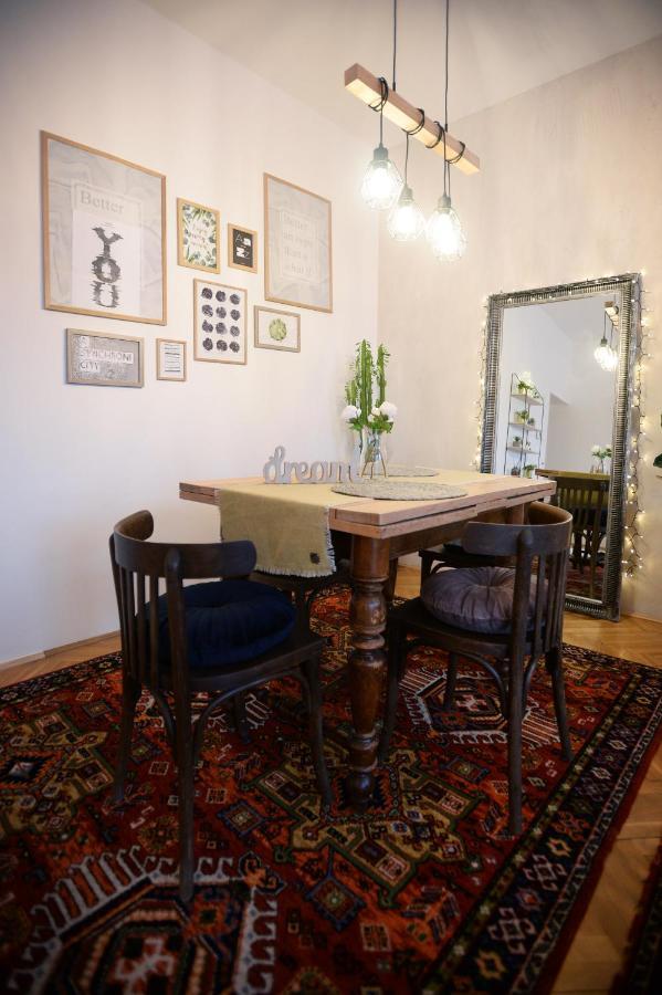 Villa Inda Rooms Eğri Dış mekan fotoğraf