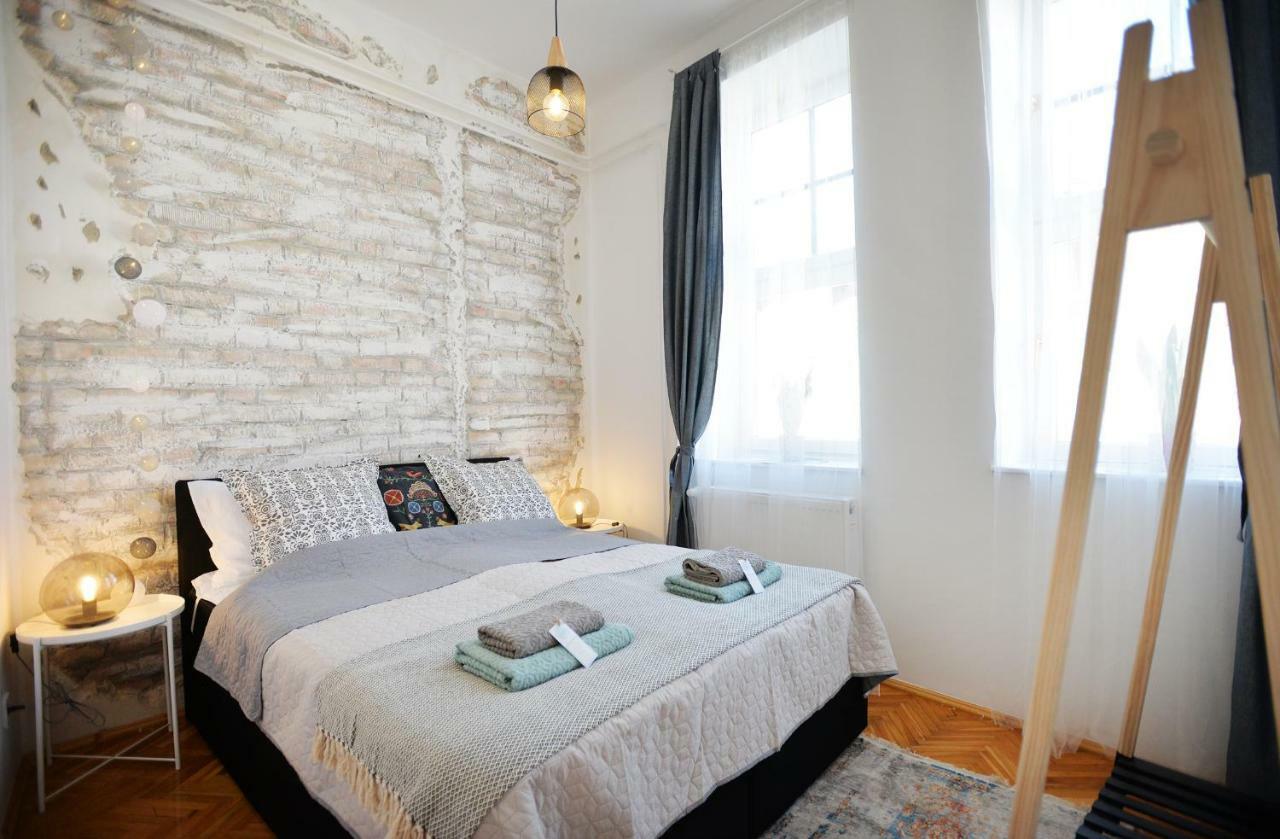 Villa Inda Rooms Eğri Dış mekan fotoğraf